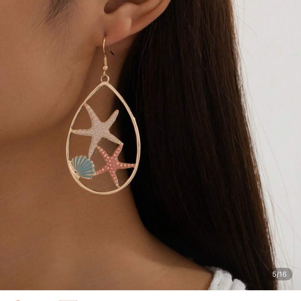 Pink and Gold Geometric Earrings with Teardrop Design